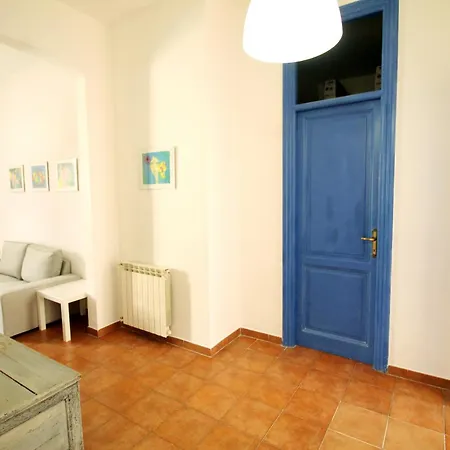 Apartamento Walk To The Colosseum From Your Family