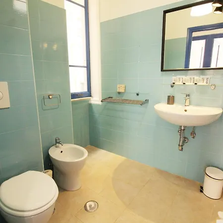 Walk To The Colosseum From Your Family *