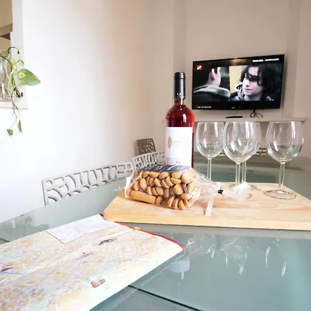 Apartamento Walk To The Colosseum From Your Family