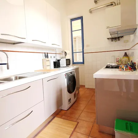 Apartamento Walk To The Colosseum From Your Family